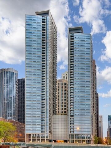 Property Photo: 600 N Lake Shore Drive 2102 IL 60611