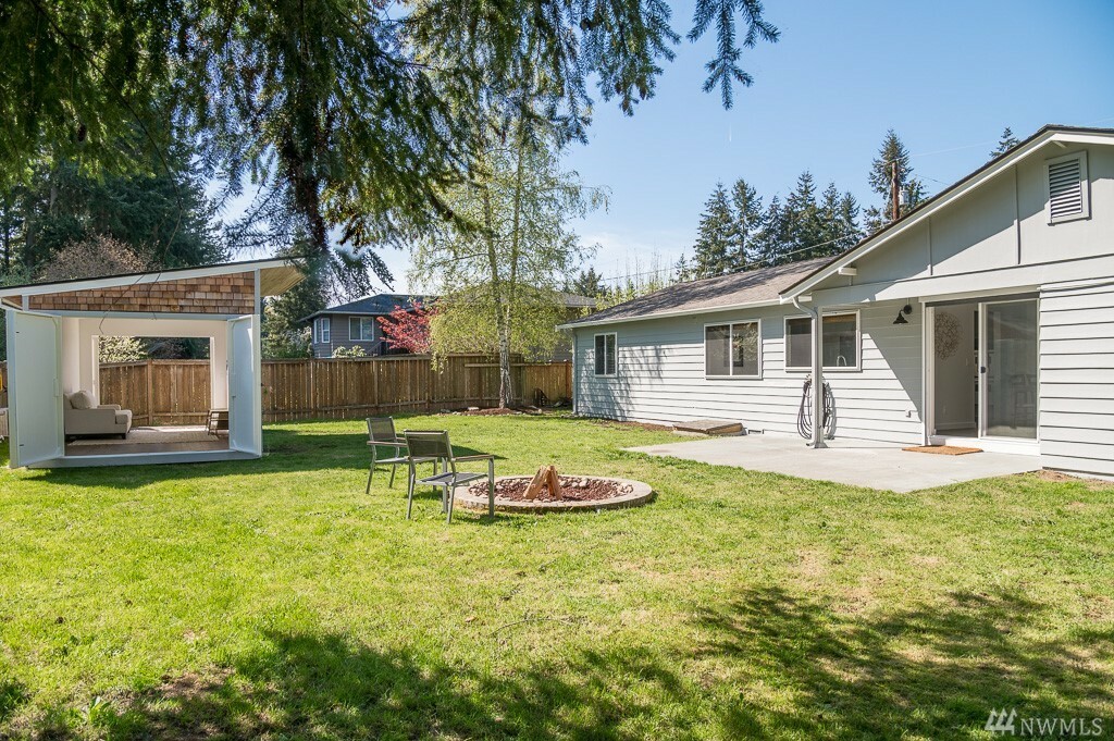 Property Photo: 5810 183rd St SW WA 98037