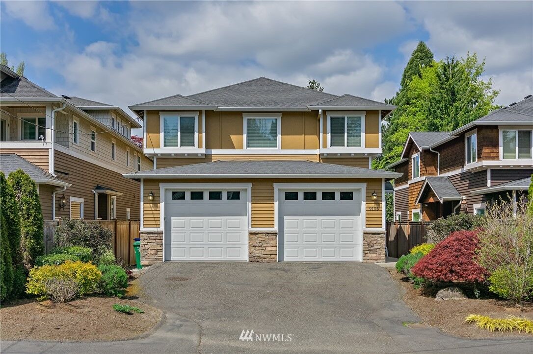 Property Photo: 9105 Matthews Place NE WA 98115