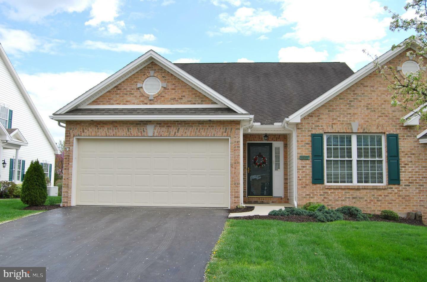 Property Photo: 441 Quiggley Circle PA 17112