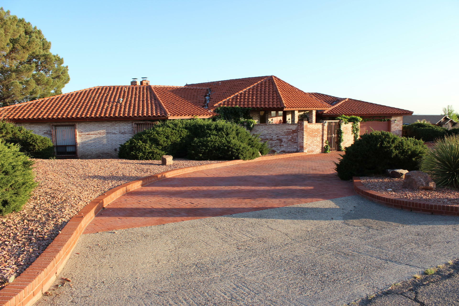 Property Photo: 716 Twin Hills Drive TX 79912