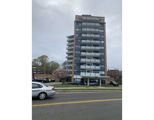 Property Photo:  300 Lynn Shore Dr 401  MA 01902 