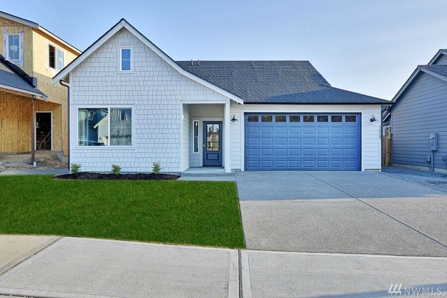 Property Photo: 1009 Yew Ave WA 98294