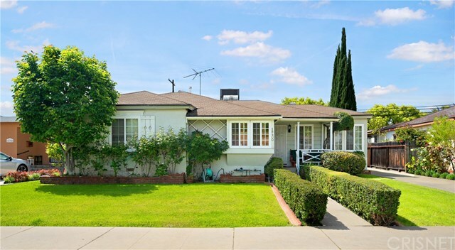 Property Photo:  18400 Erwin Street  CA 91335 