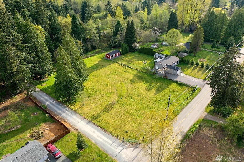 Property Photo:  10210 56th St SE  WA 98290 