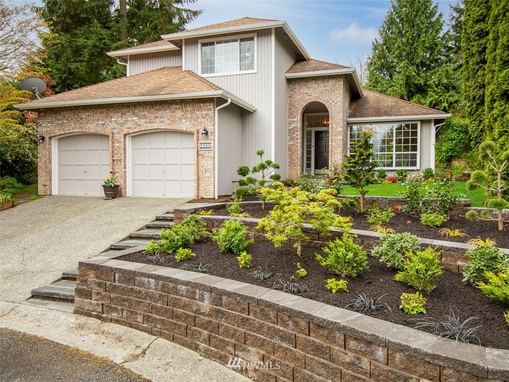 Property Photo:  14030 69th Avenue SE  WA 98296 