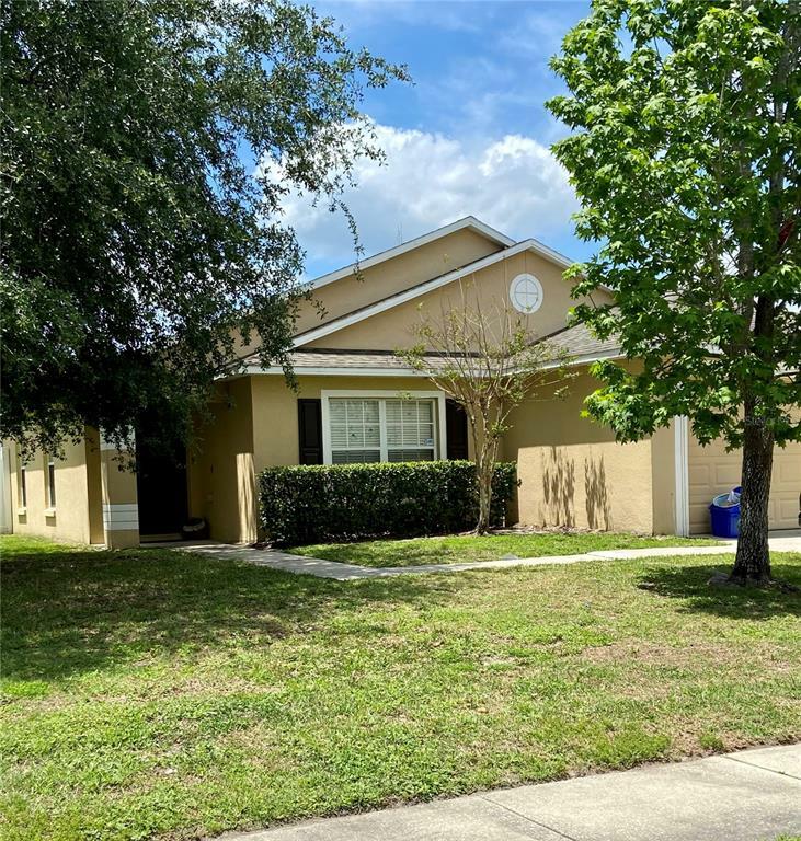 Property Photo:  180 Walnut Crest Run  FL 32771 