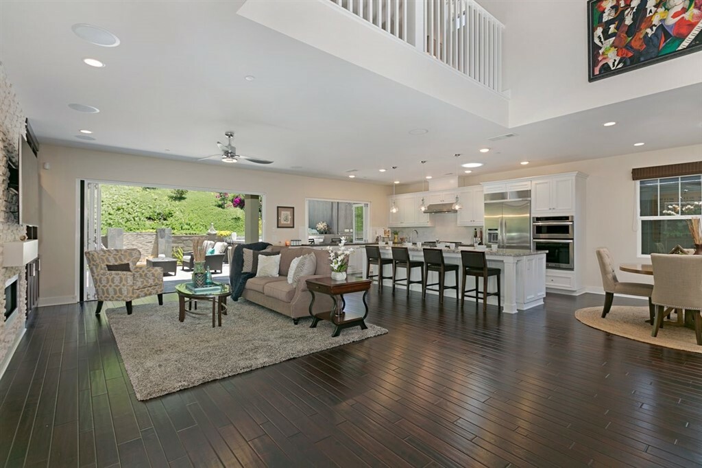Property Photo: 1653 Tabletop Way CA 92024