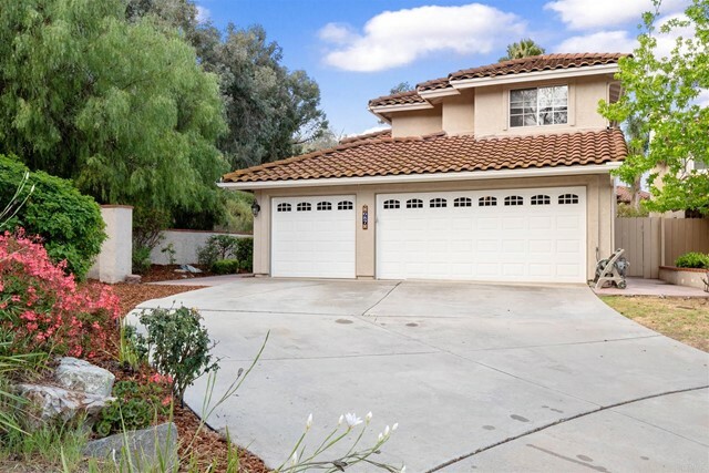 Property Photo:  687 Crestwood Place  CA 92026 