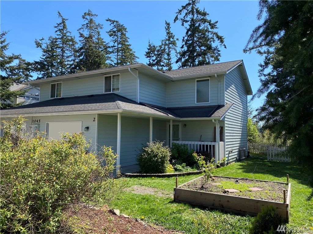 Property Photo: 1045 SW Kaleeton Lp WA 98277