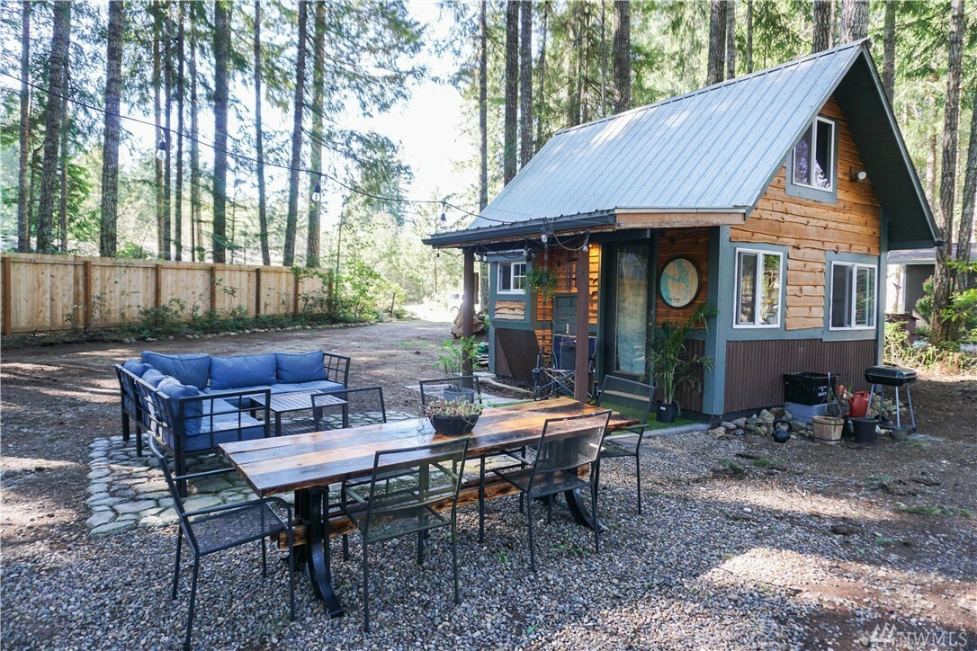 Property Photo:  30 N Divot Place  WA 98548 