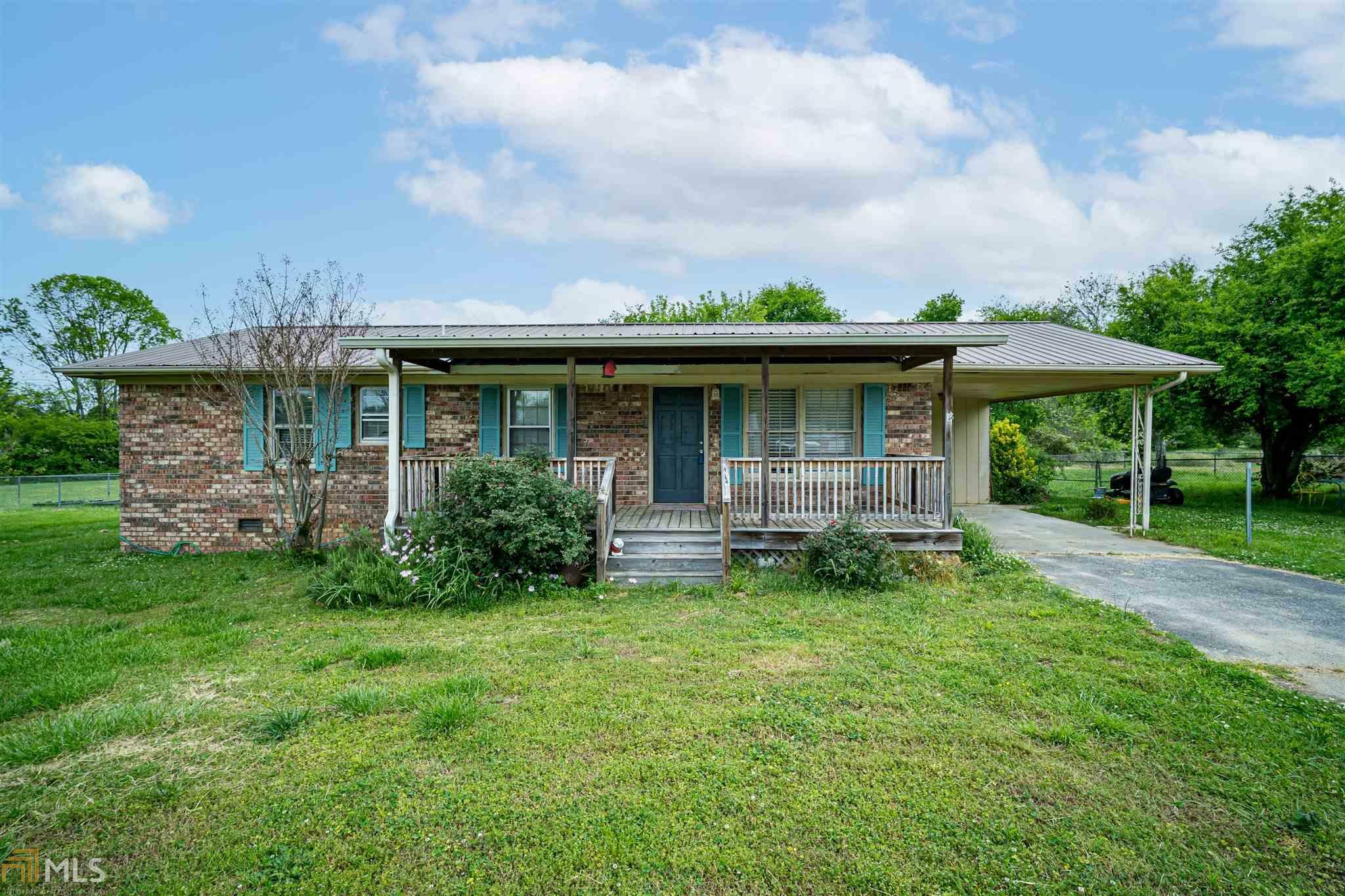 Property Photo:  131 Parkway Dr  GA 30103 