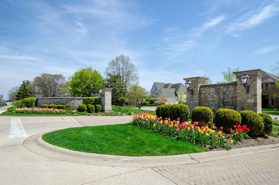 Property Photo: 6718 Fieldstone Drive IL 60527