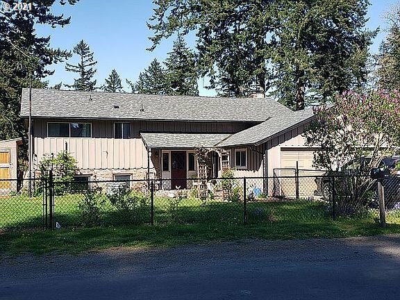 Property Photo:  1375 K St  WA 98671 