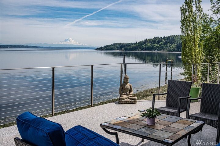 9909 SW 123rd Place  Vashon WA 98070 photo