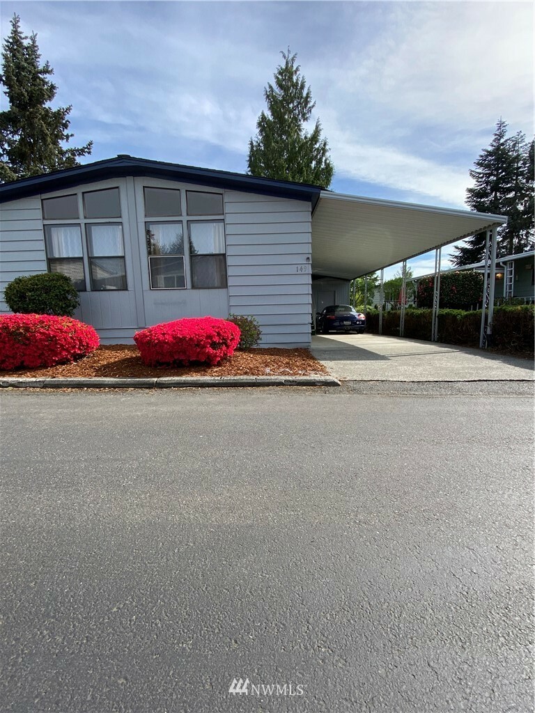 Property Photo:  620 112th Street SE 149  WA 98208 