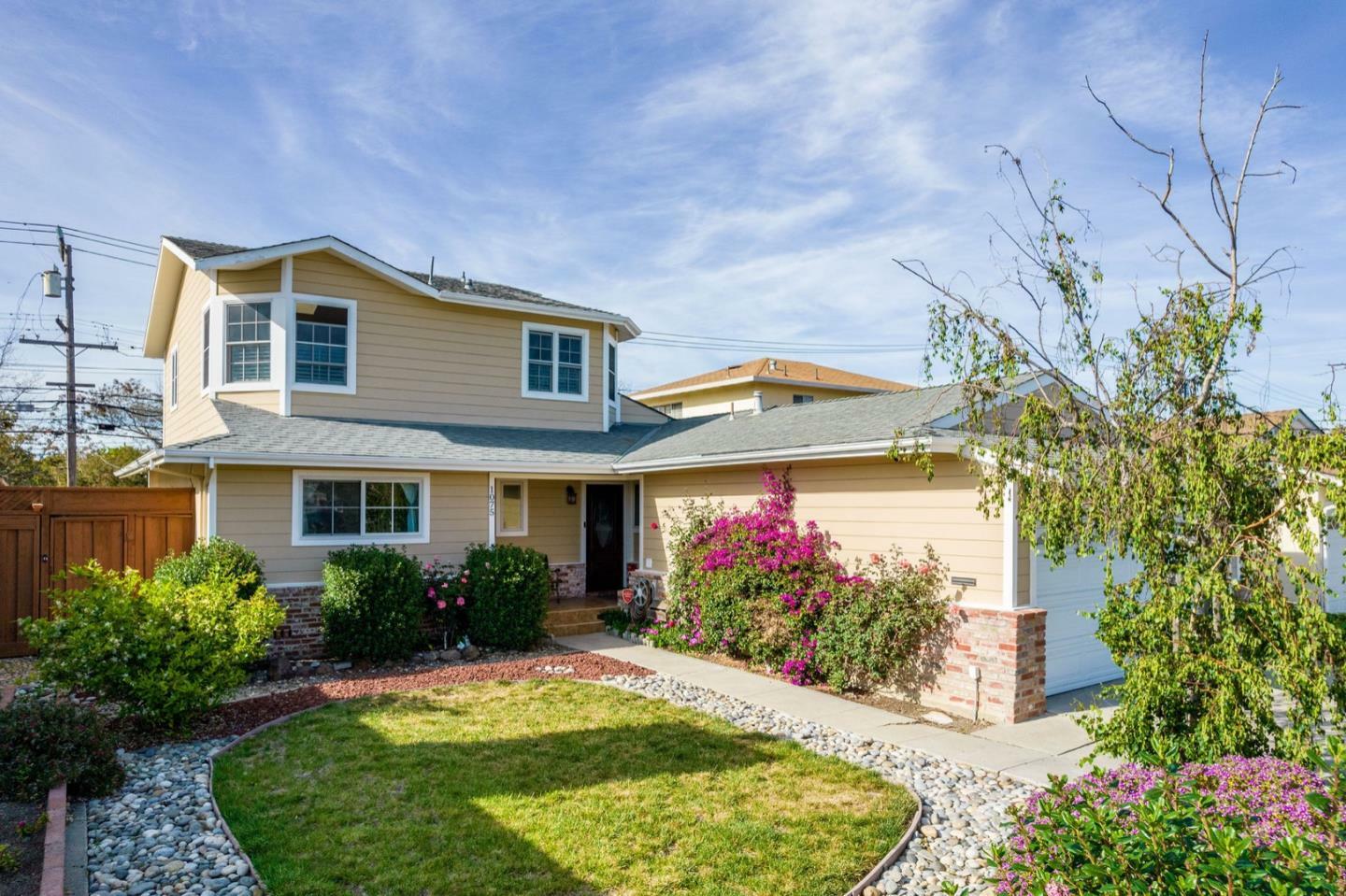 Property Photo:  1075 Annapolis Drive  CA 94403 