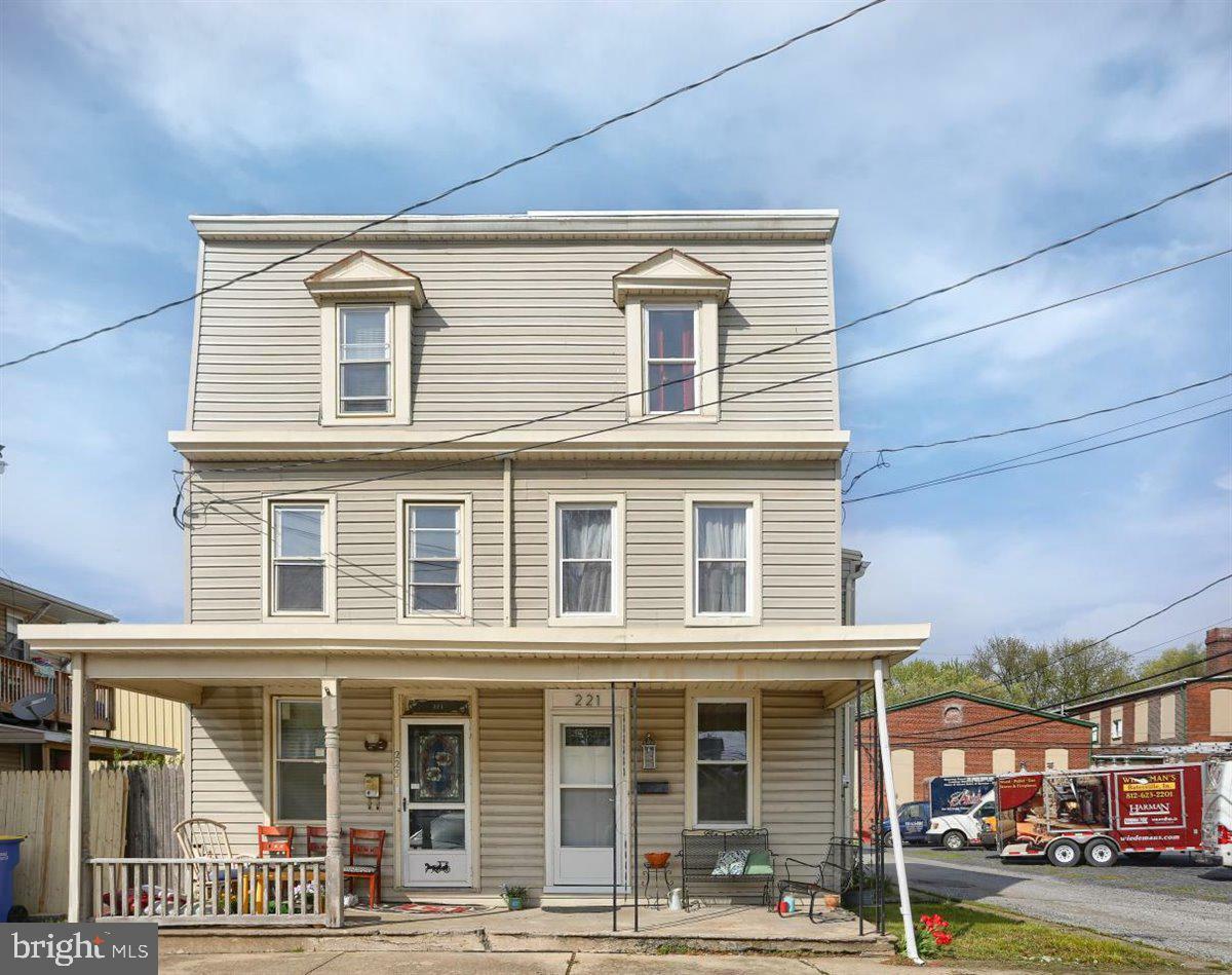 Property Photo:  221 Market Street  PA 17070 