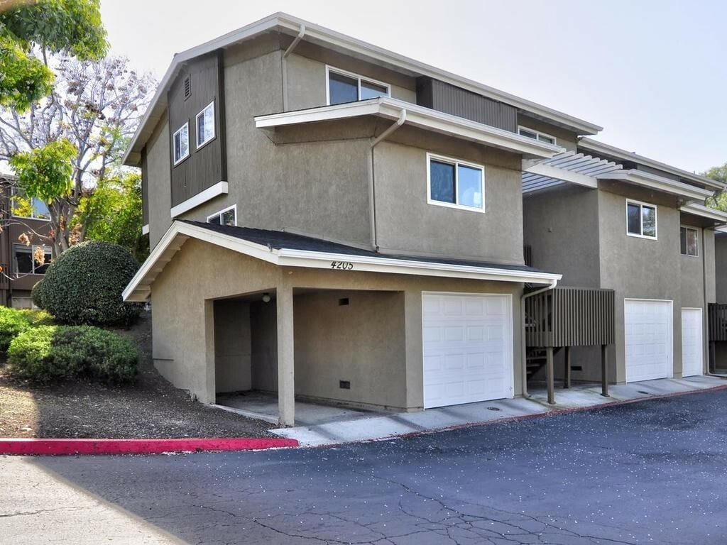 Property Photo: 4205 Poquito Way 2 CA 92057