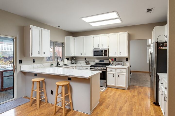 Property Photo: 44657 Lorraine Dr CA 92592