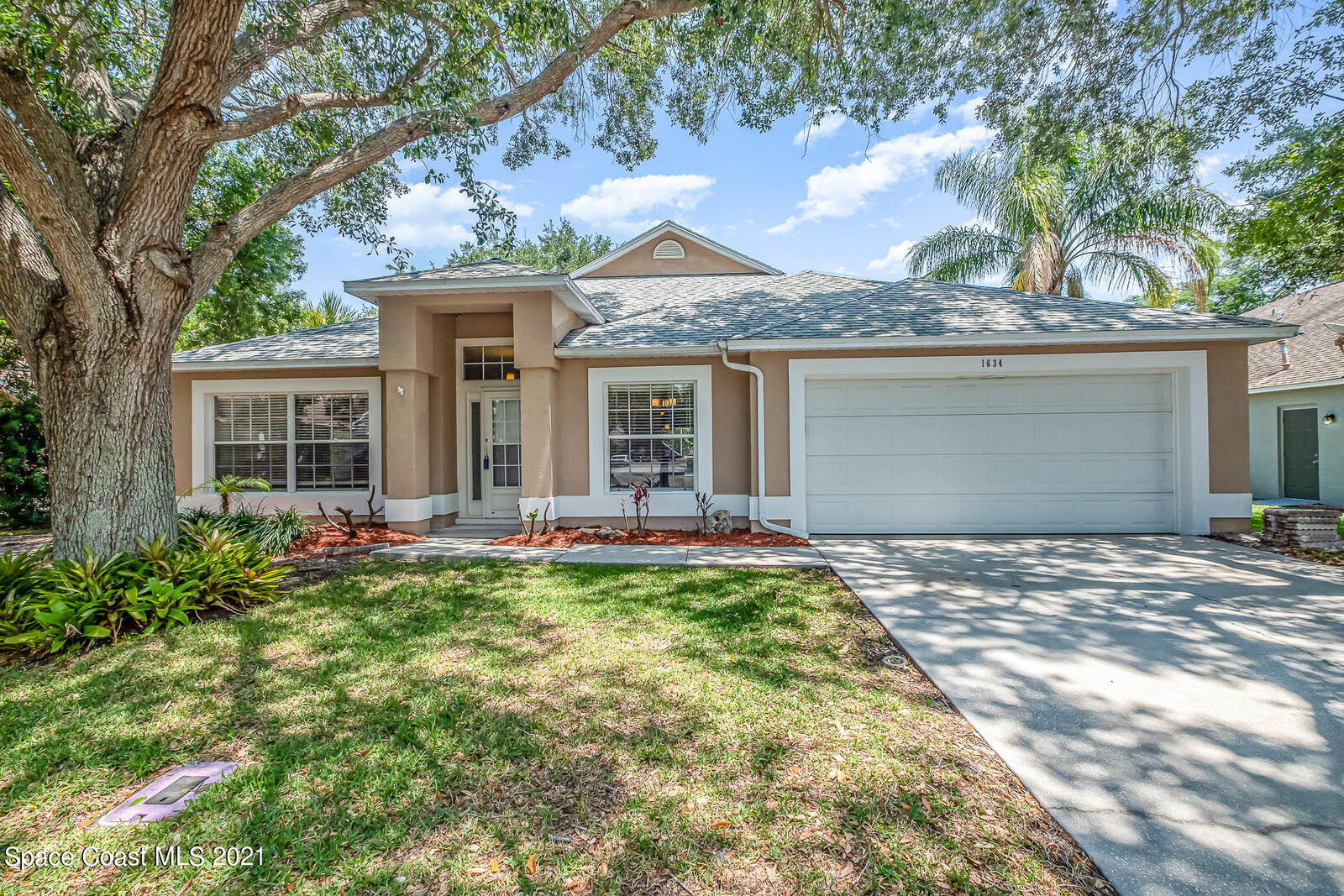 Property Photo:  1634 Rustic Way  FL 32935 