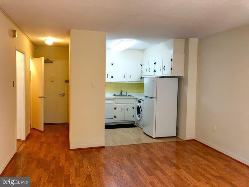 Property Photo:  1900 John F Kennedy Boulevard 616  PA 19103 