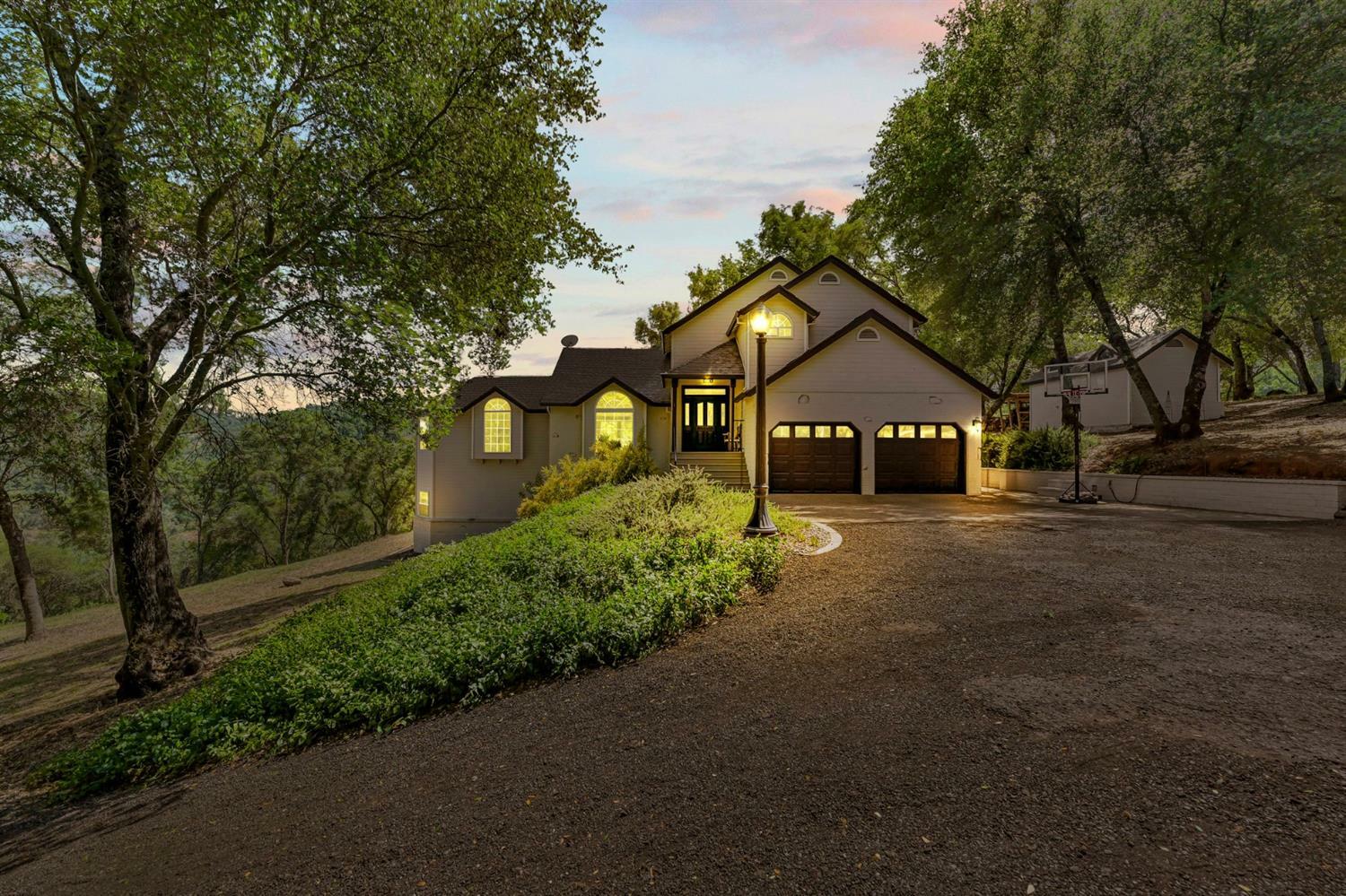 Property Photo: 7001 Beaver Pond Road CA 95762
