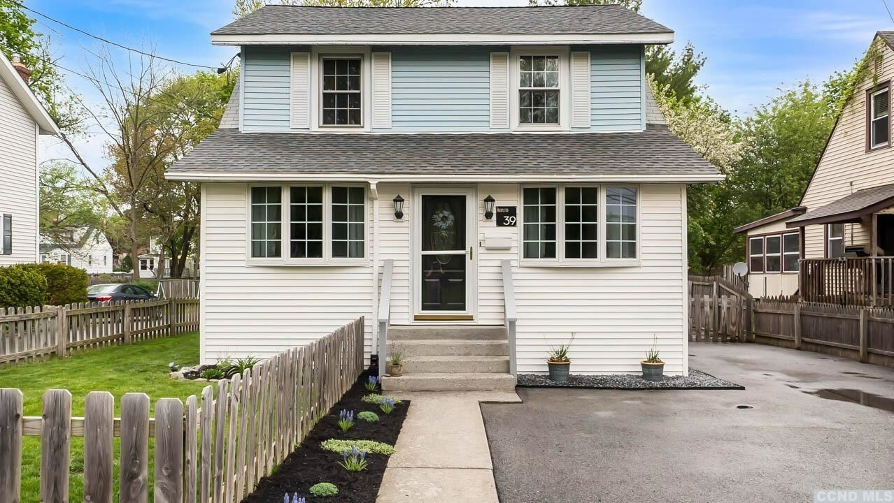 Property Photo:  39 Marple Road  NY 12603 