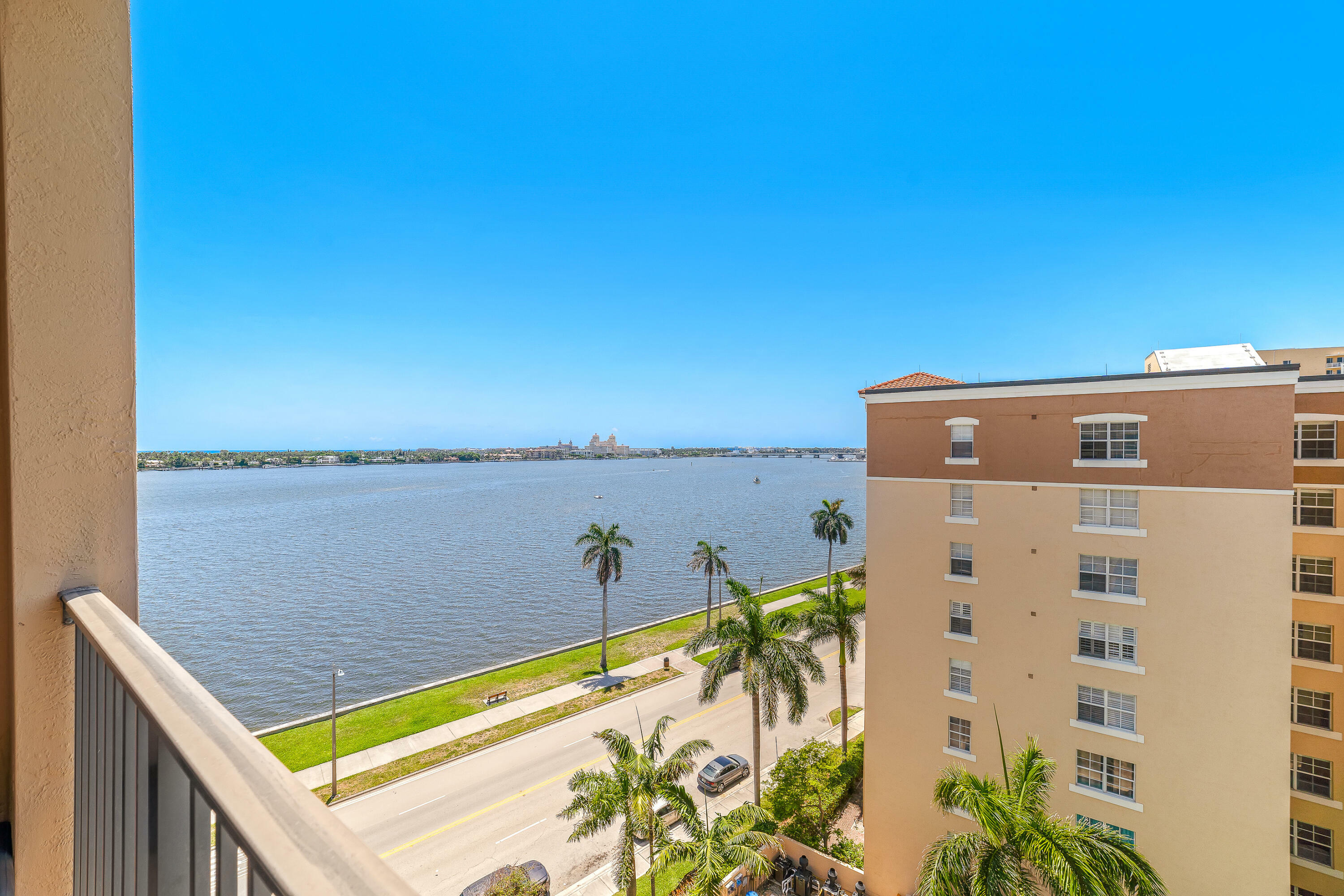 Property Photo:  1801 N Flagler Drive 937  FL 33407 