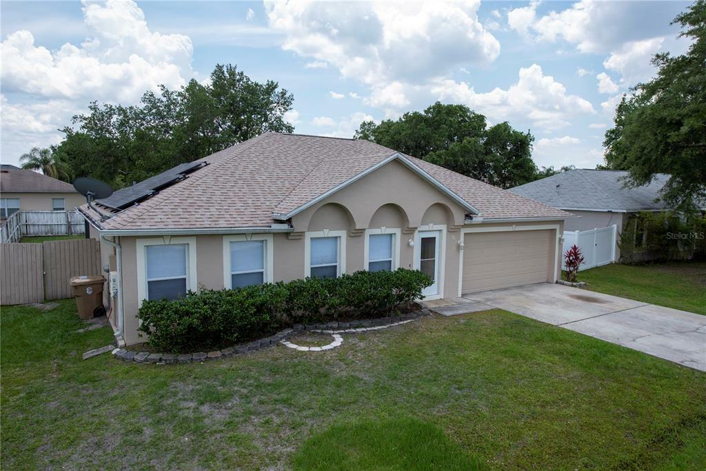 Property Photo:  1118 Perpignan Court  FL 34759 