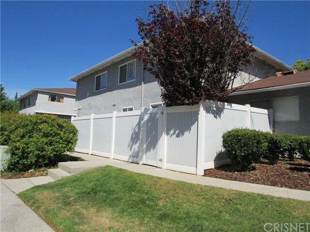 Property Photo:  28030 Robin Avenue  CA 91350 