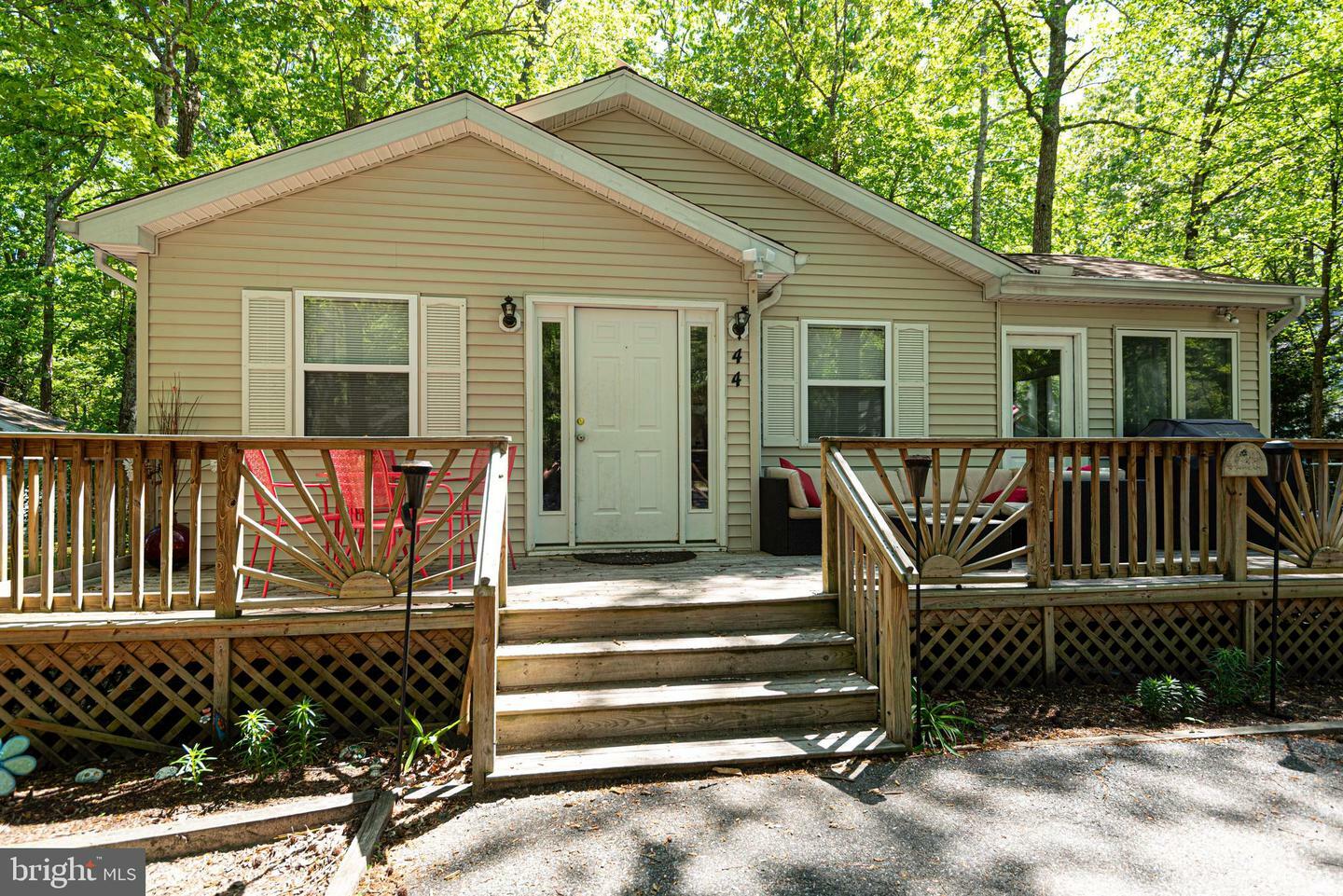 Property Photo:  44 Robin Hood Trail  MD 21811 