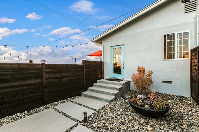 Property Photo: 1129 Bonita Drive CA 92024