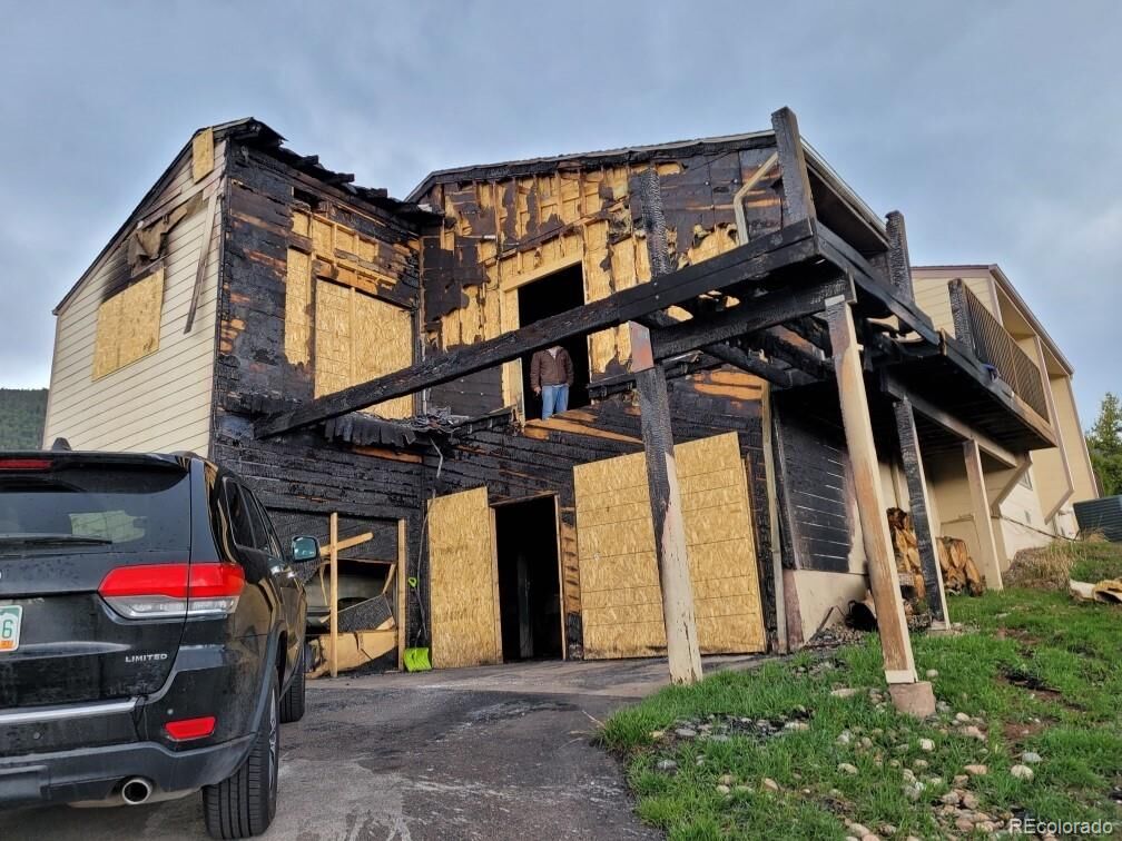 Property Photo:  6943 Fox Circle  CO 80118 