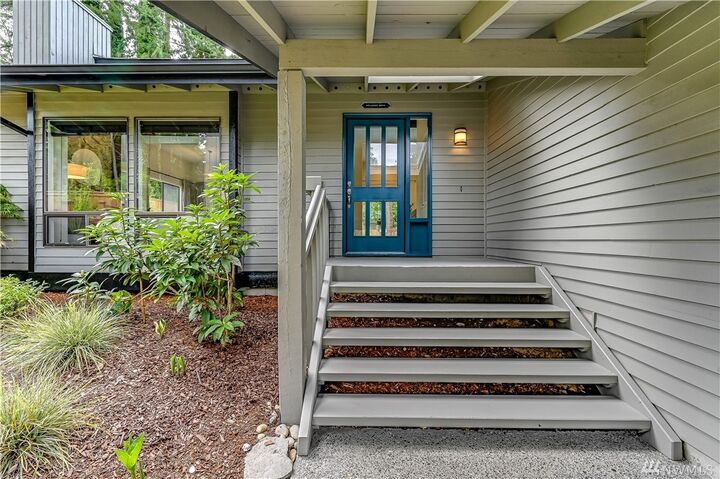 Property Photo: 7912 200th St SW WA 98026