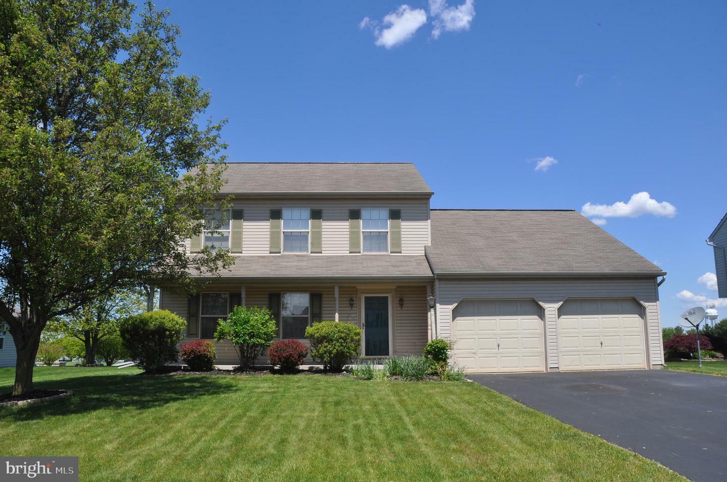 Property Photo: 3711 Wheatland Drive PA 17315
