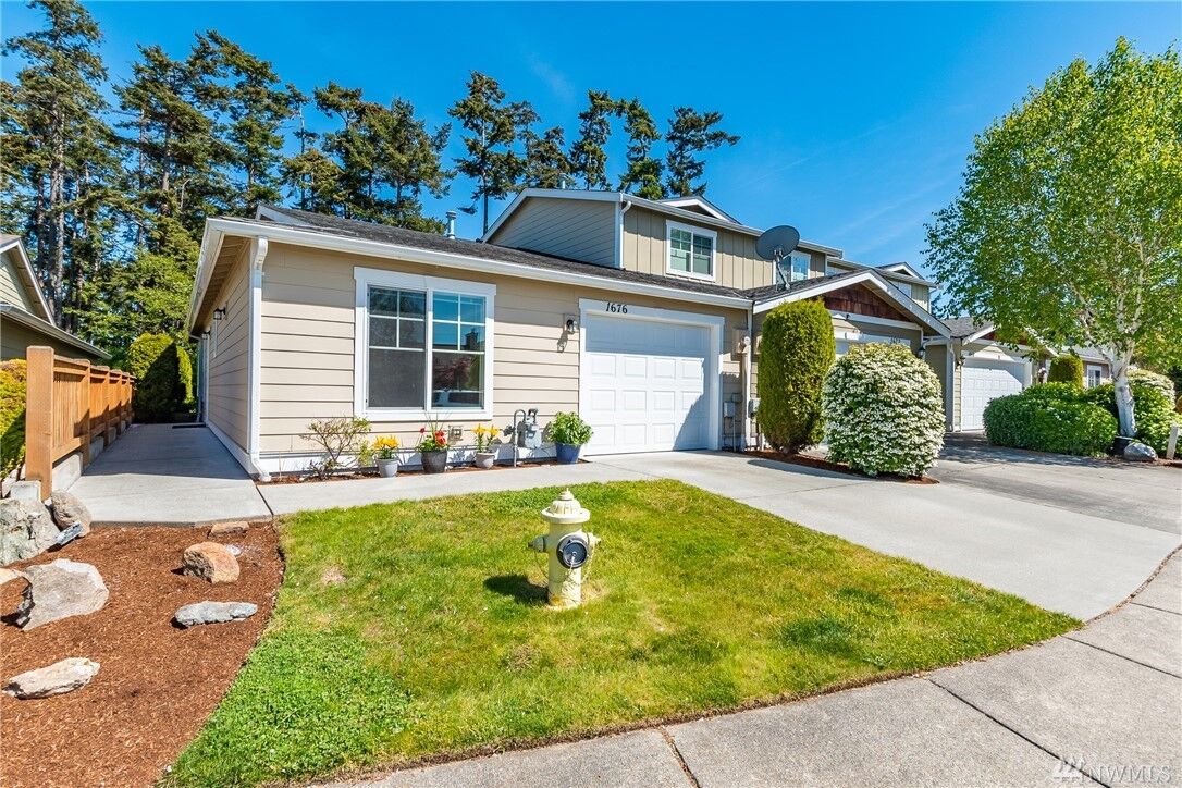 Property Photo:  1676 SW Stremler Dr  WA 98277 