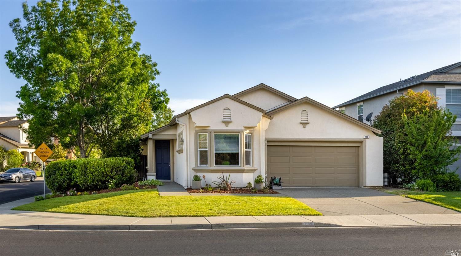 Property Photo:  200 Vineyard Valley Way  CA 95688 