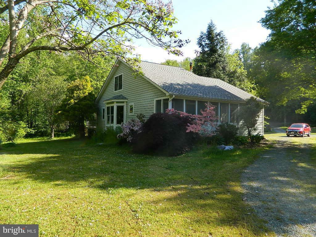 Property Photo:  42422 Laurel Farm Road  MD 20659 