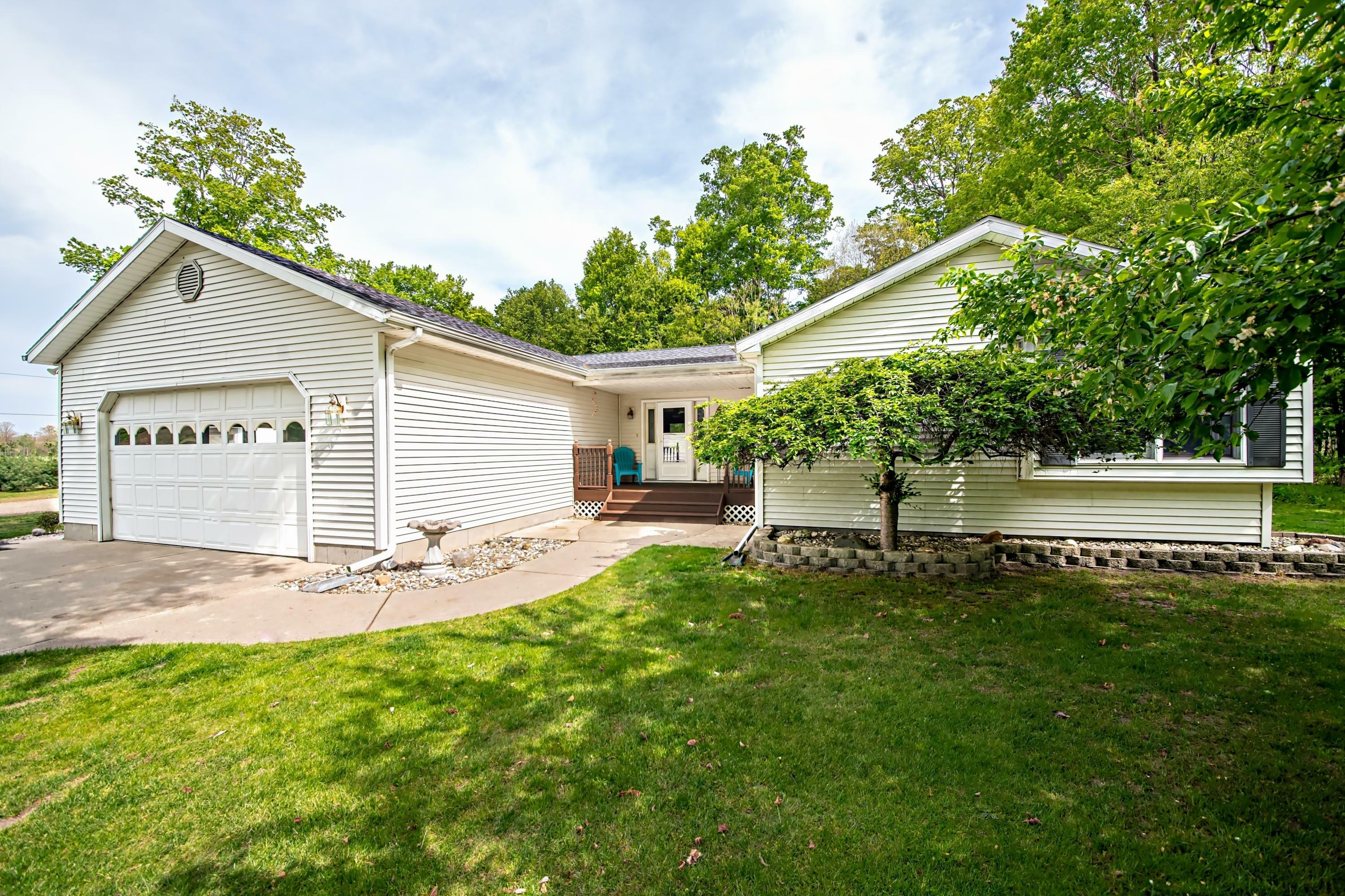 Property Photo:  9325 Red Arrow Highway  MI 49098 