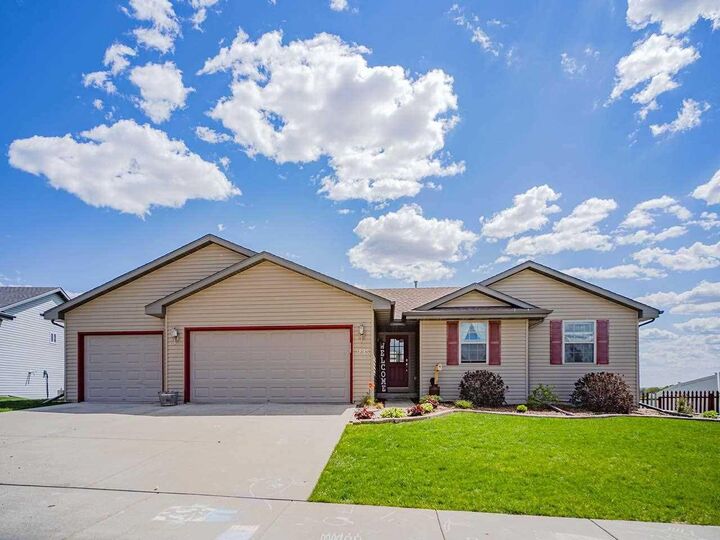 3695 Solar Ave  Janesville WI 53548 photo