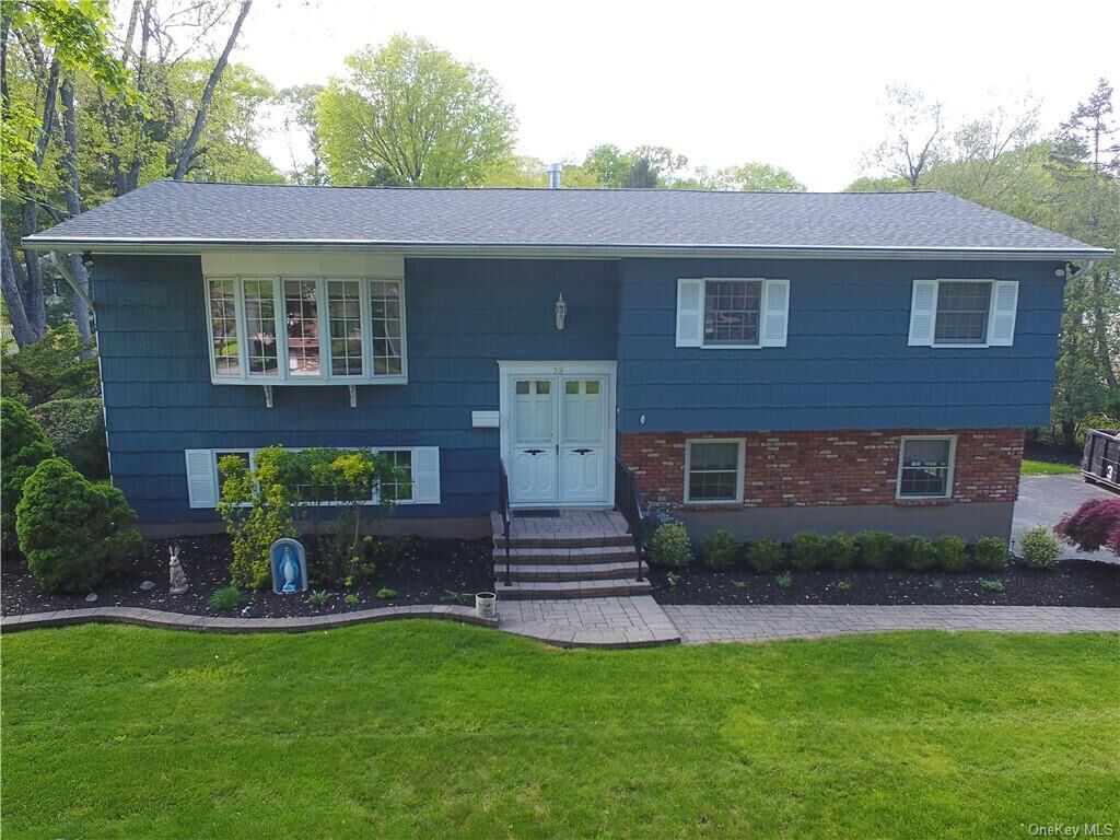 Property Photo:  79 Eberling Drive  NY 10956 