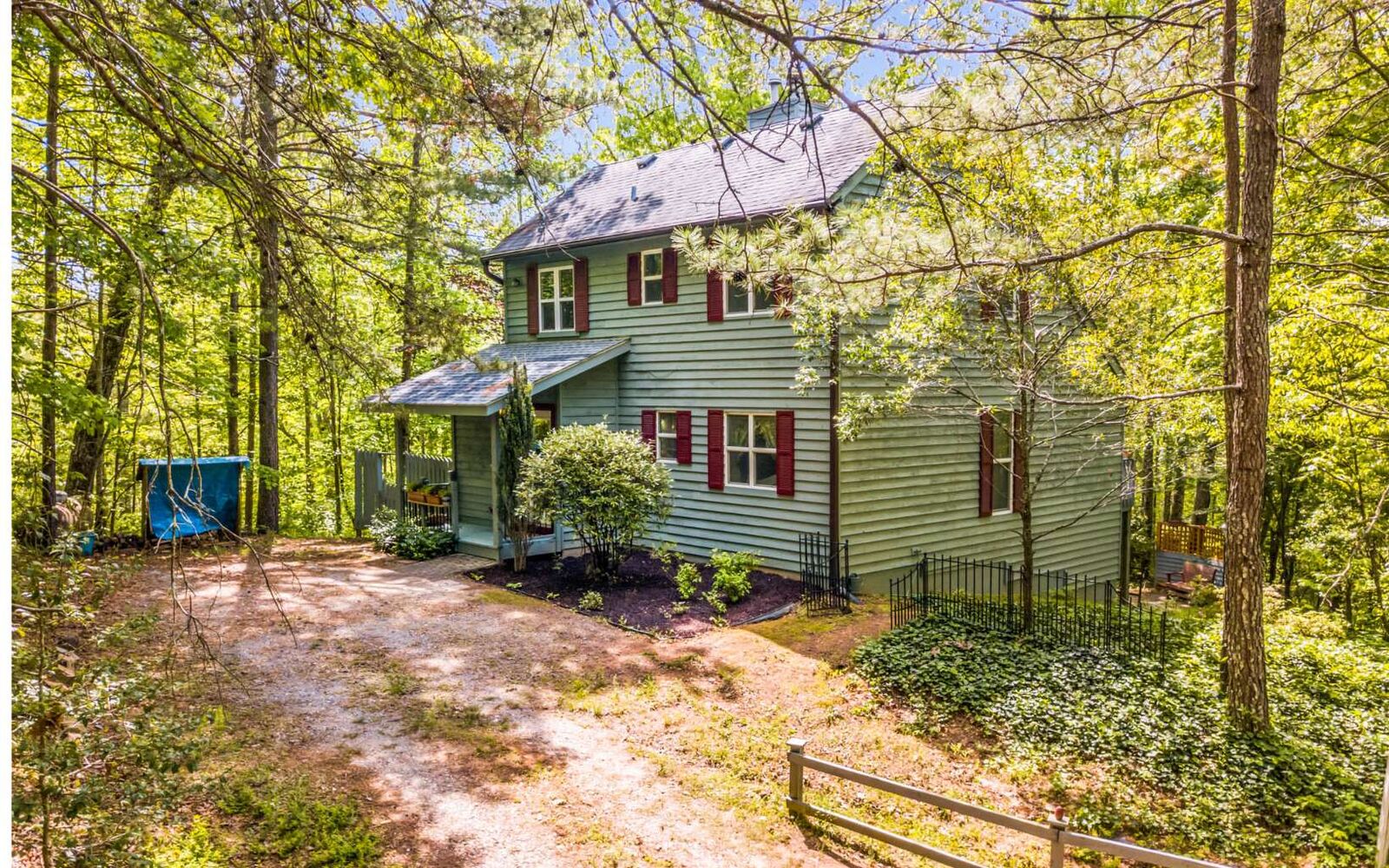 Property Photo:  262 Sunflower Court  GA 30540 