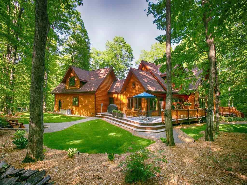 Property Photo: 1238 Walkabout MI 49770