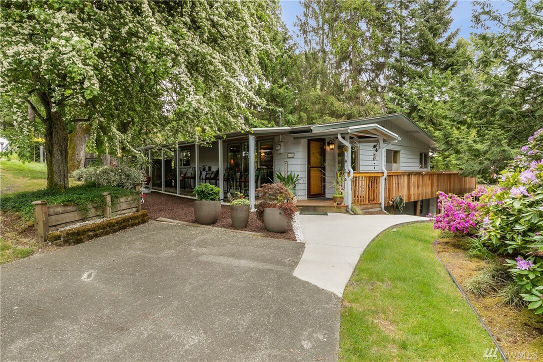 Property Photo:  4605 S 150th St  WA 98188 