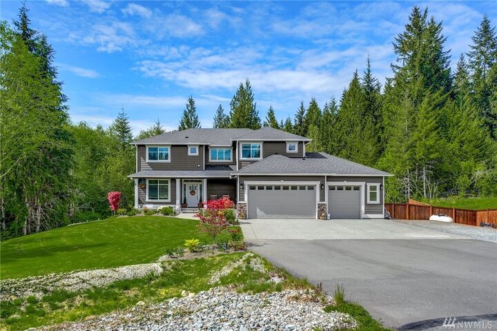 Property Photo:  2509 228th Ave NE  WA 98290 