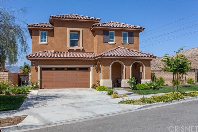 Property Photo: 27369 Ellery Place CA 91350