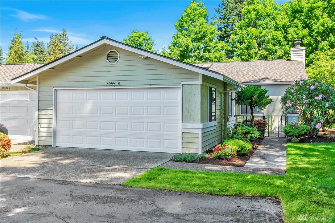 Property Photo:  15906 Village Green Dr D  WA 98012 