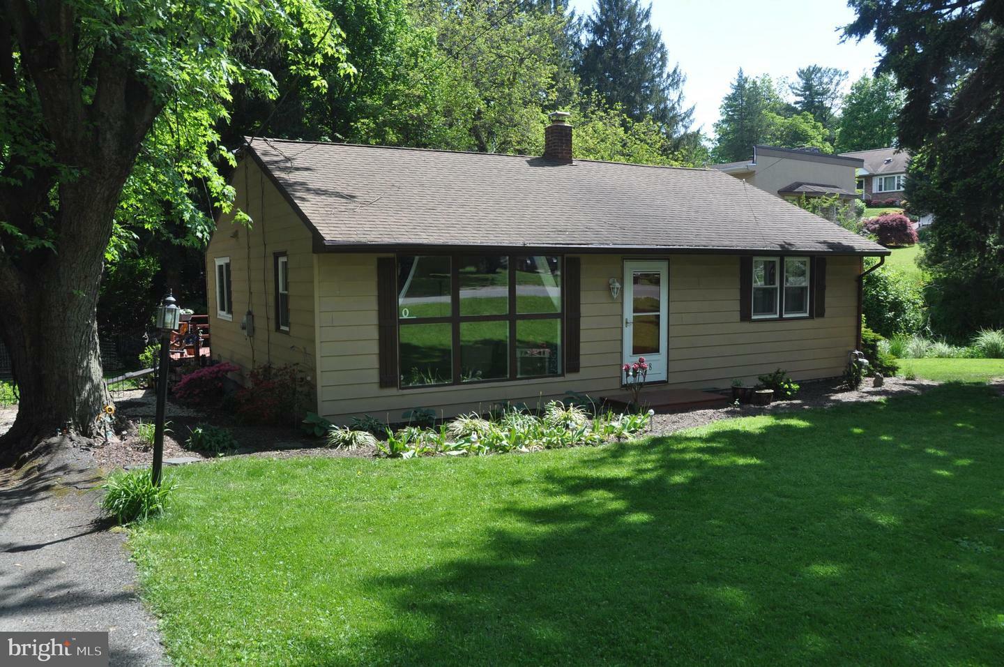 Property Photo:  948 Ridgewood Road  PA 17406 