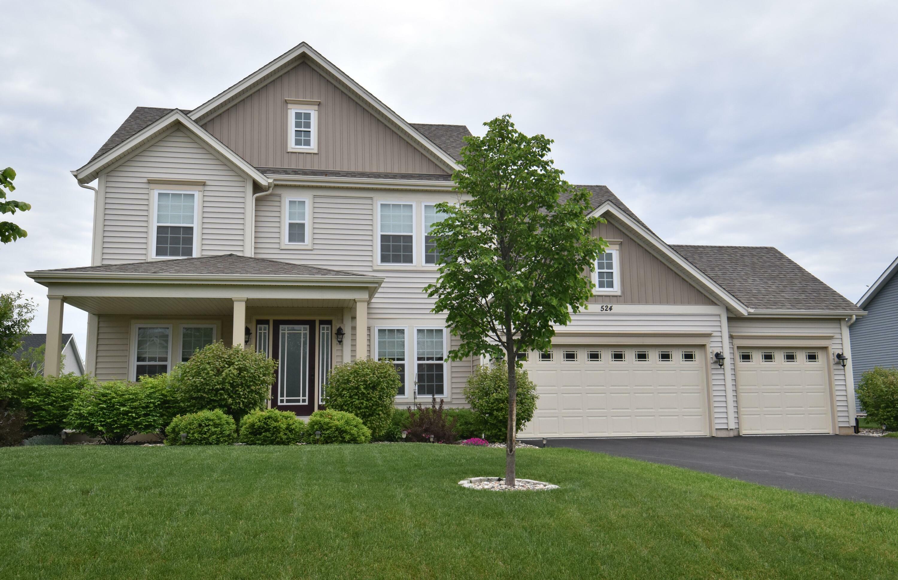 Property Photo: 524 Prairie View Dr WI 53191